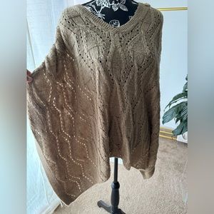 Ana knitted poncho
